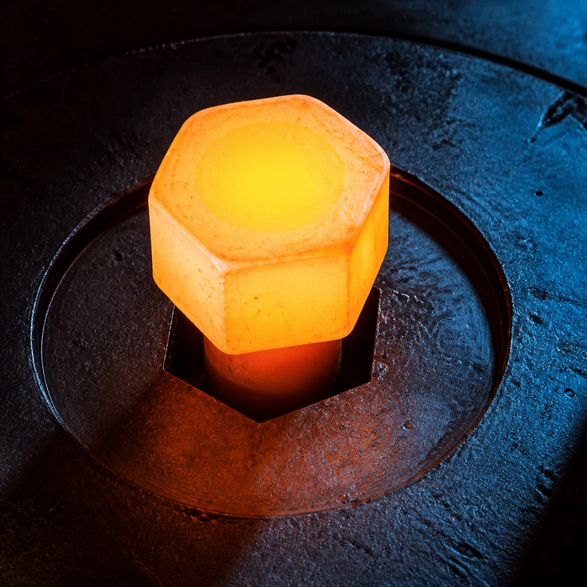 Cabeza hexagonal de perno recién forjada en caliente